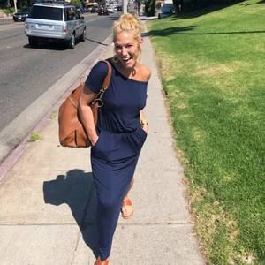 Meet your Posher, Elizabeth